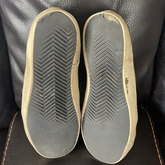 Authentic Golden Goose Sneakers - Picture 5 of 7